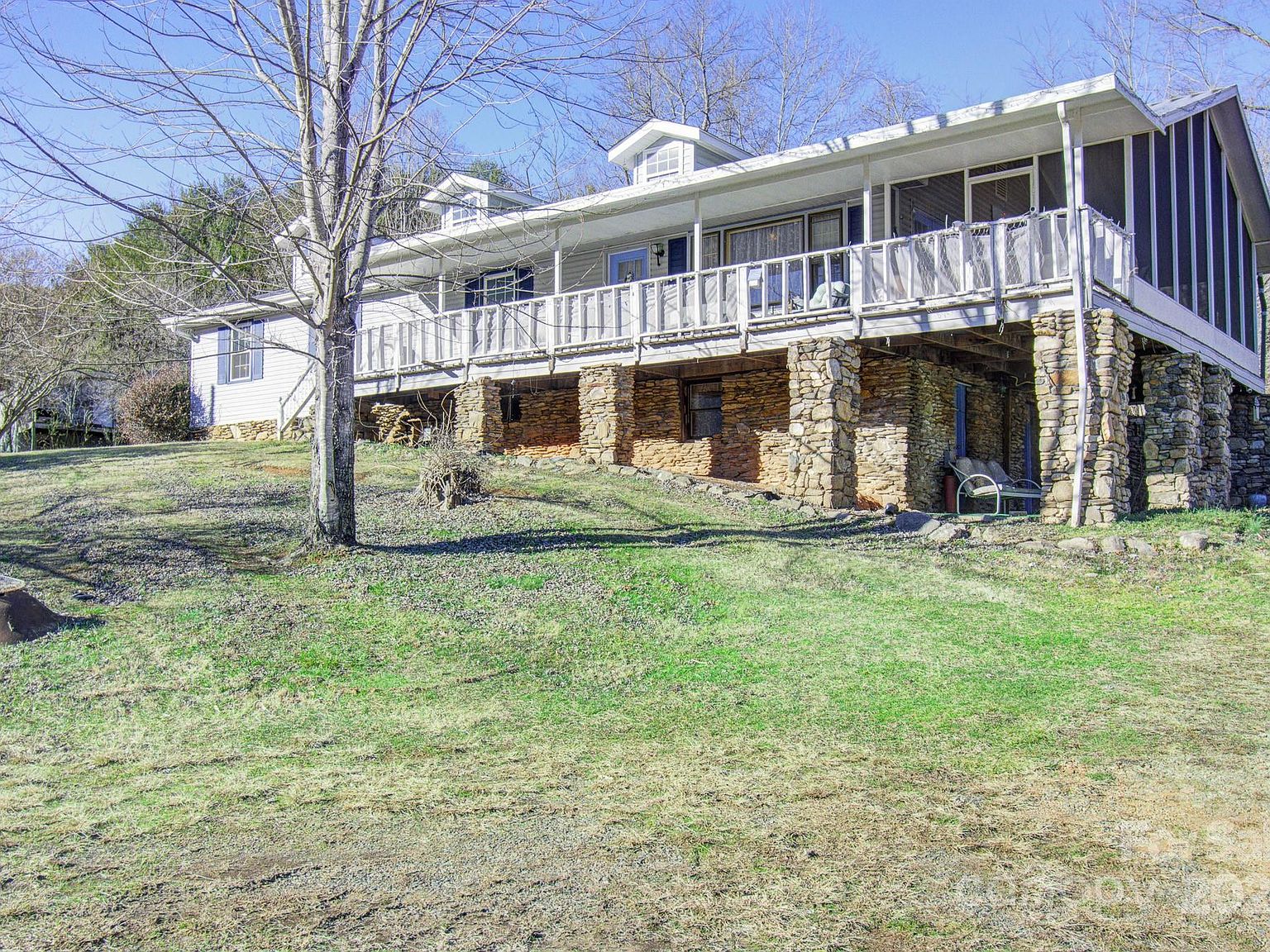 236 Curtis Creek Rd, Candler, NC 28715 | MLS #4101564 | Zillow