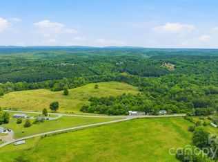536 Pea Ridge Rd, Mill Spring, NC 28756