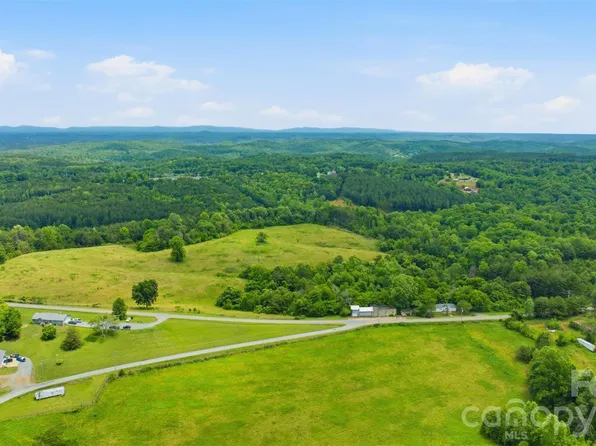 536 Pea Ridge Rd, Mill Spring, NC 28756