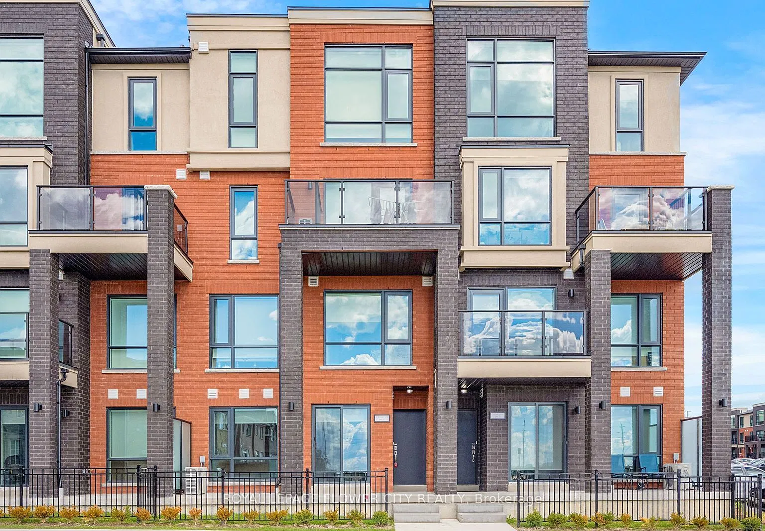 2 bed, $2,500 — Photo 2