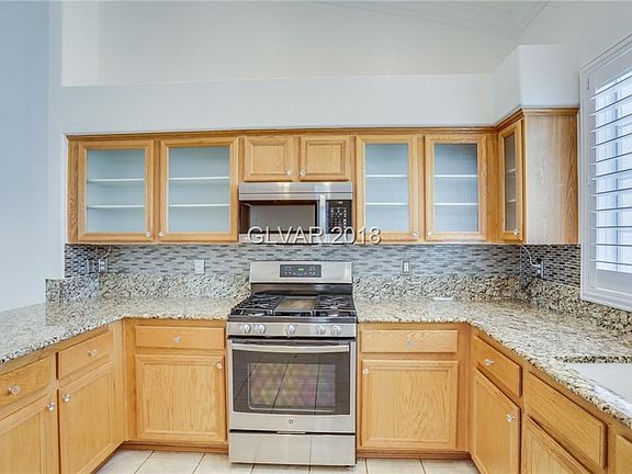 2nd image of 3737 Tohono Canyon St