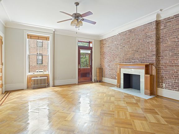 2nd image of 8 W 71st St #3C