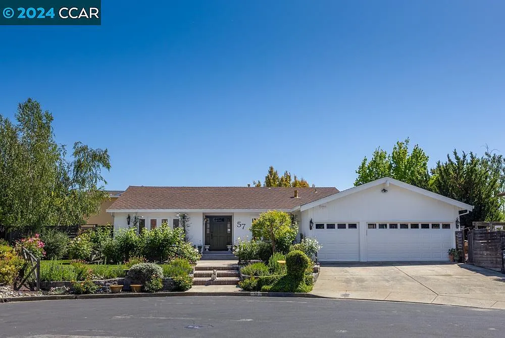 57 Saint Mark Ct photo 1