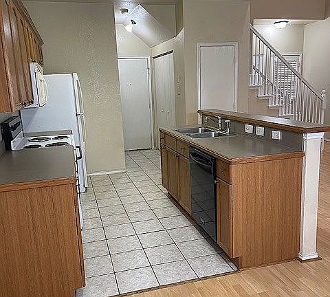 2nd image of 1506 Park Lane Dr