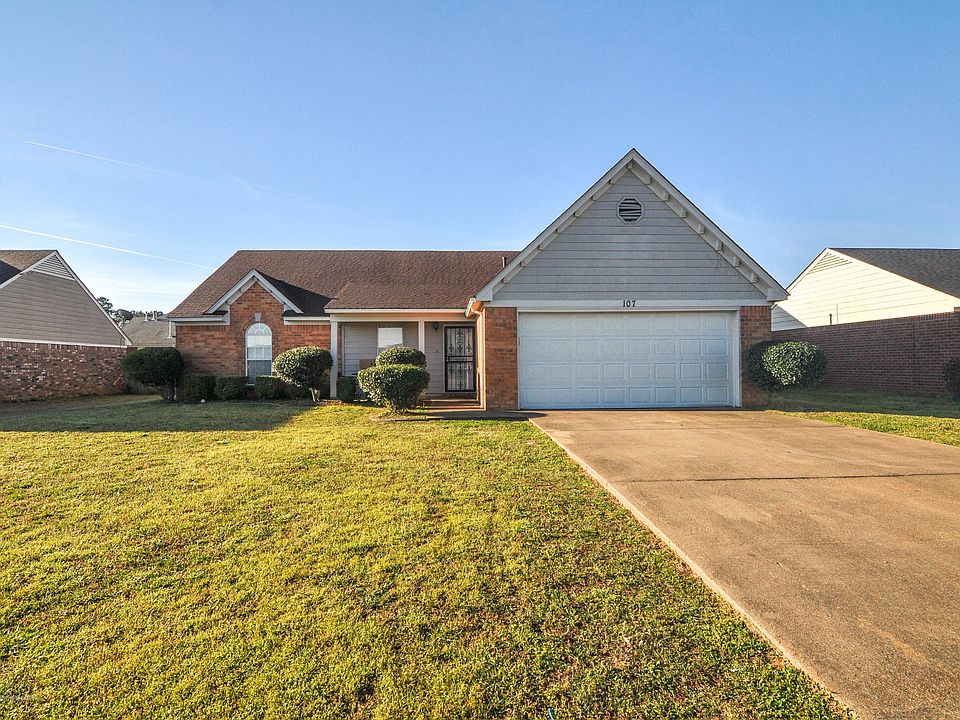 1st image of 107 Muscadine Dr