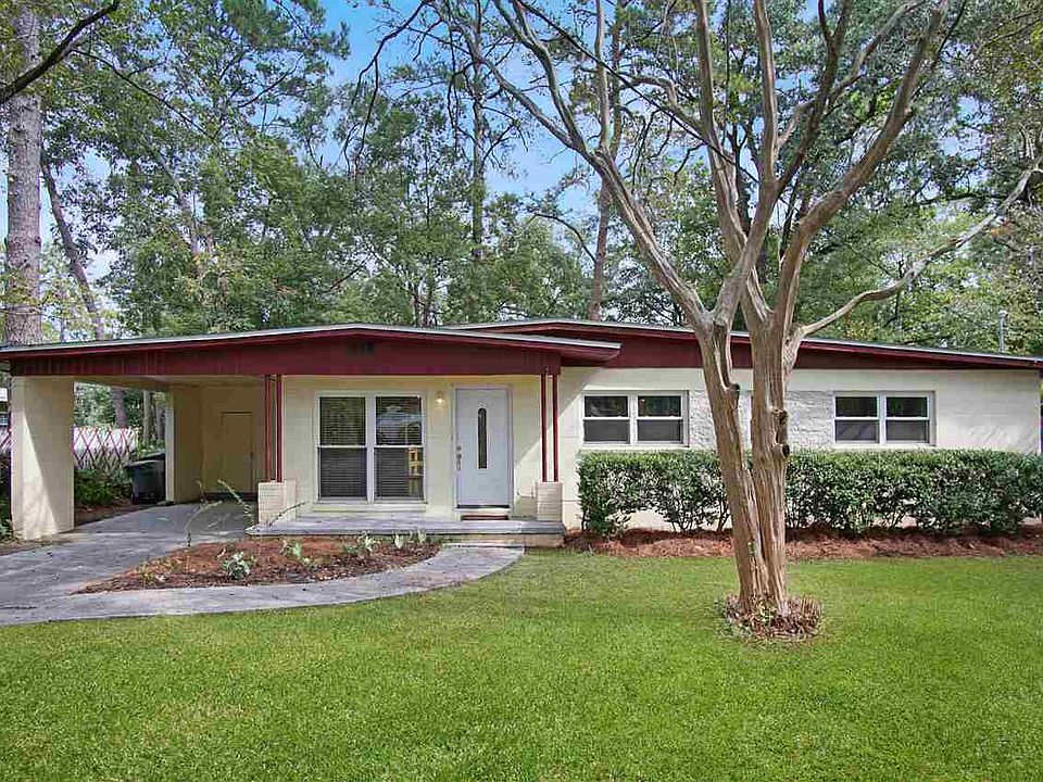 1st image of 1711 Hall Dr