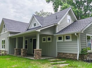 1022 Valley River Ave, Murphy, NC 28906