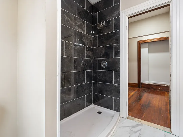 483 Alexander St #4 — Photo 18