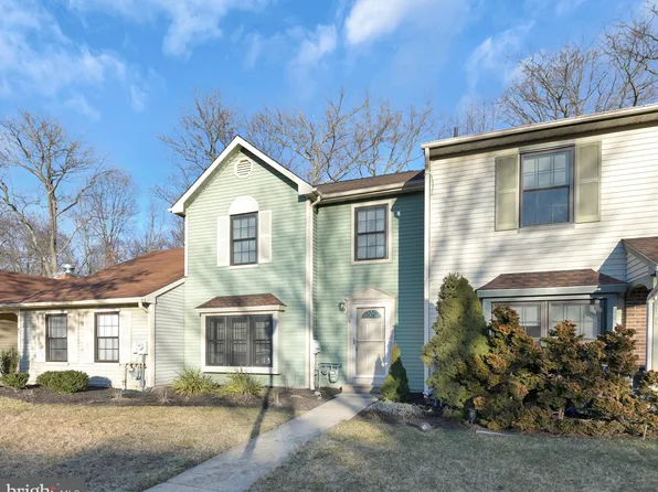 16 Stratton Ct, Robbinsville, NJ 08691