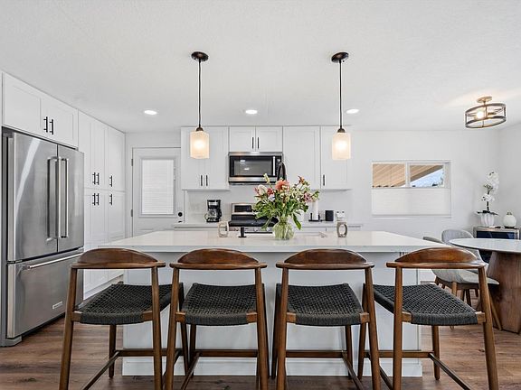 5th image of 541 Mason Street #8