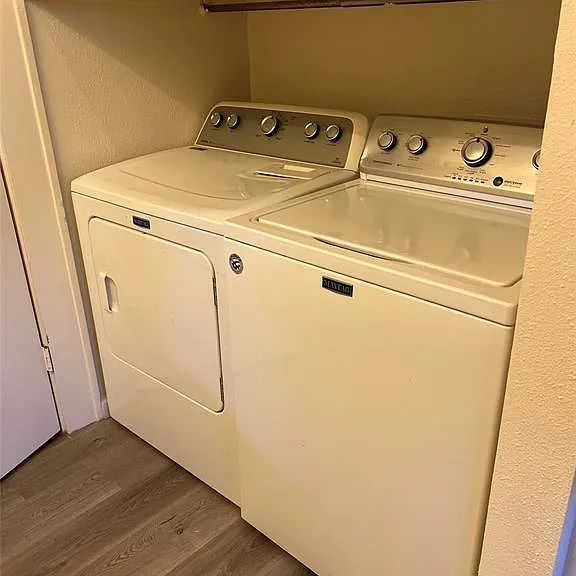 13817 Abrahamson Ct — Photo 16