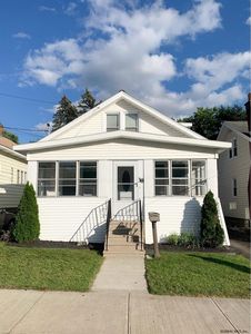38 Laurel Ave, Schenectady, NY, 12304