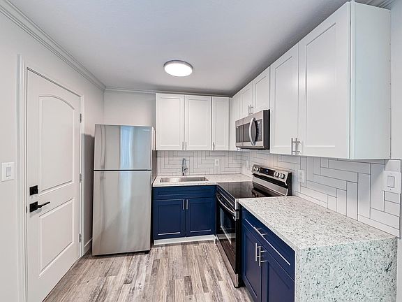 5th image of 325 S 11th St #106
