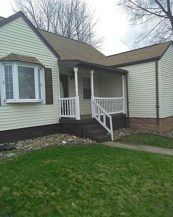 1st image of 3619 Woodlawn Way