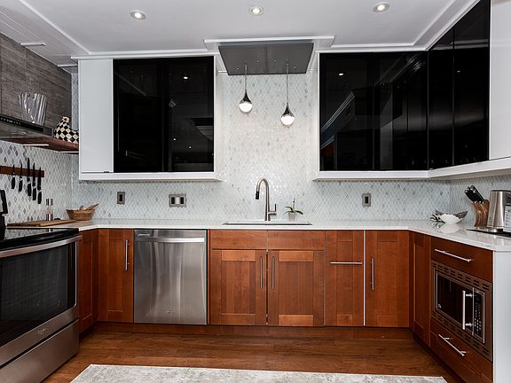 4th image of 9918 Shady Ln #5805
