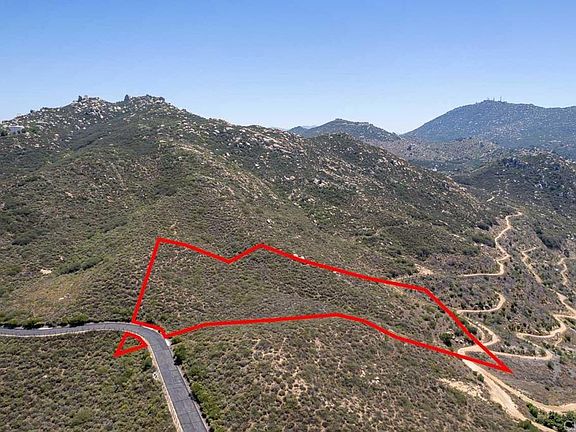 3rd image of 18055 Sunset Point Rd