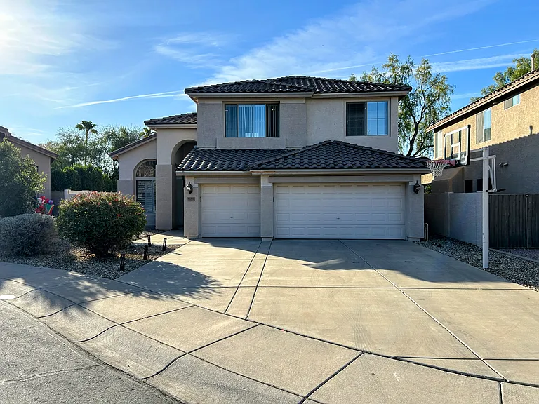 5163 W Village Dr — Photo 3