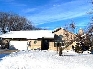 3462 Charlie Anna Dr, Oshkosh, WI 54904