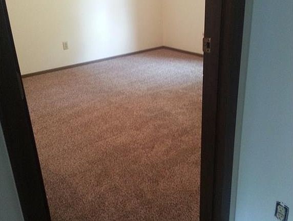 3rd image of 218 Trumbull Ave