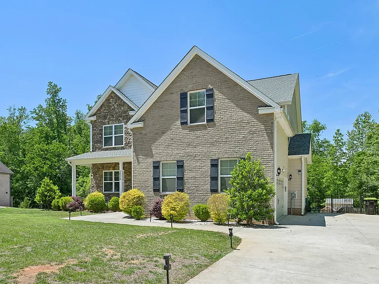 3924 Fox Grove Trl — Photo 46