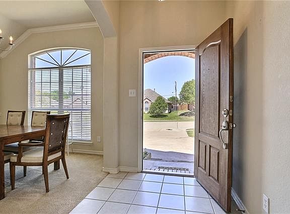 4th image of 1340 Clearmeadow Ct