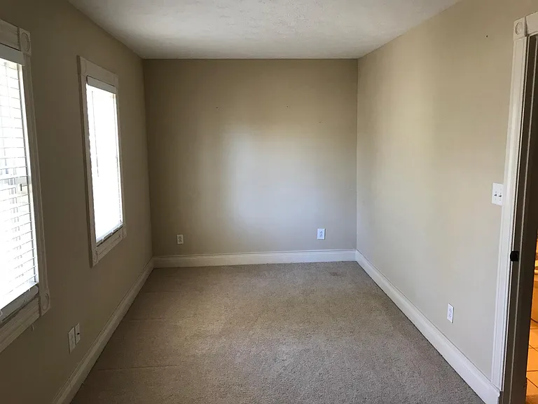 4543 Carrollton Ave — Photo 39