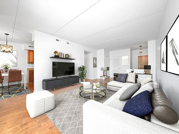 4th image of 5588 N Lincoln Ave APT 303