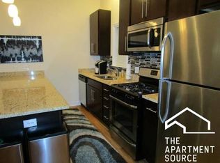 3047 N Kimball Ave #1F, Chicago, IL 60618
