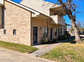 914 Spring Loop, College Station, TX