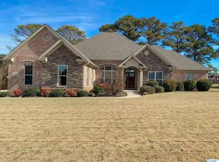103 Moore Springs Cir, Huntsville, AL 35811