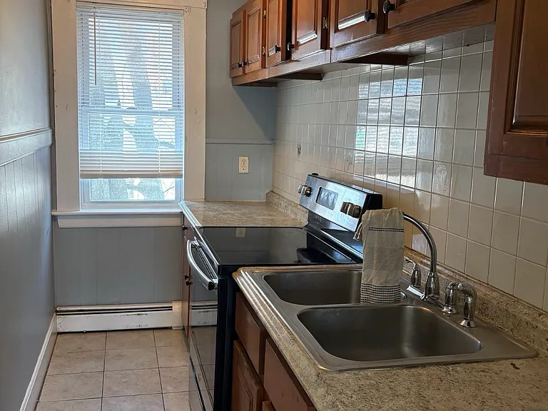 56 Eaton St #2 — Photo 3
