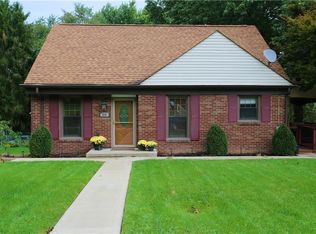 319 McIntosh Dr, Coraopolis, PA 15108