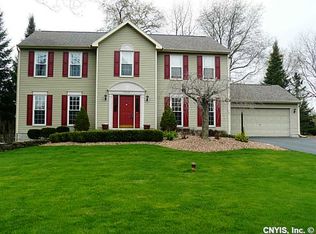 7012 Brannockbyrne St, Baldwinsville, NY 13027