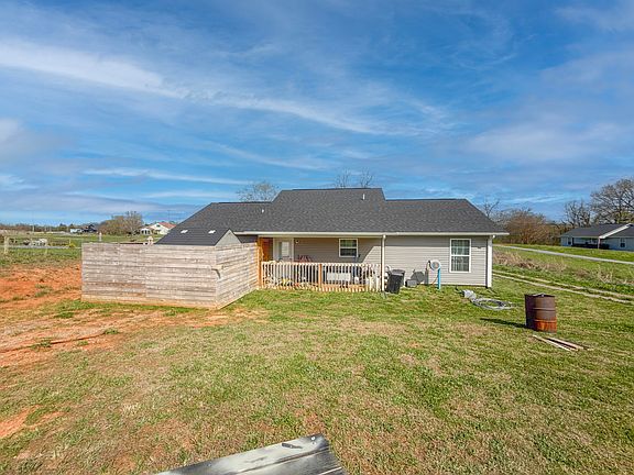 5th image of 521 Coile Rd