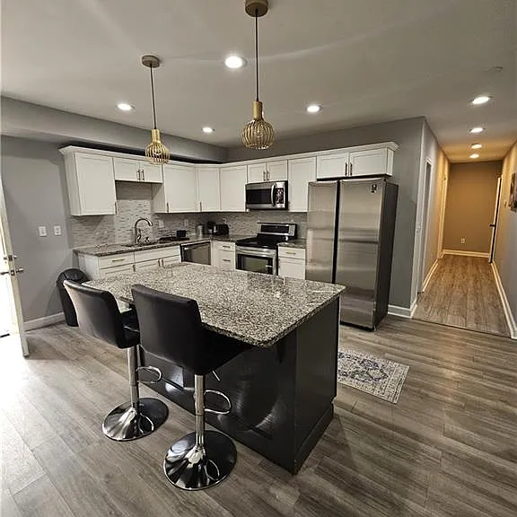 2138 Donald Lee Hollowell Pkwy NW — Photo 11
