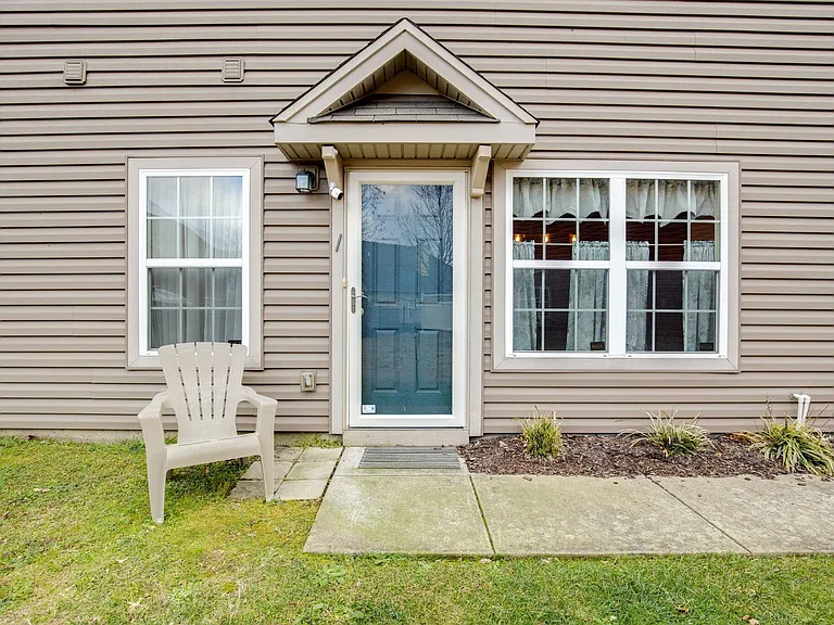 8360 Rossi Rd — Photo 24
