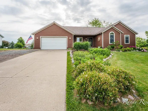 836 Eagle Ridge Dr, Coopersville, MI 49404
