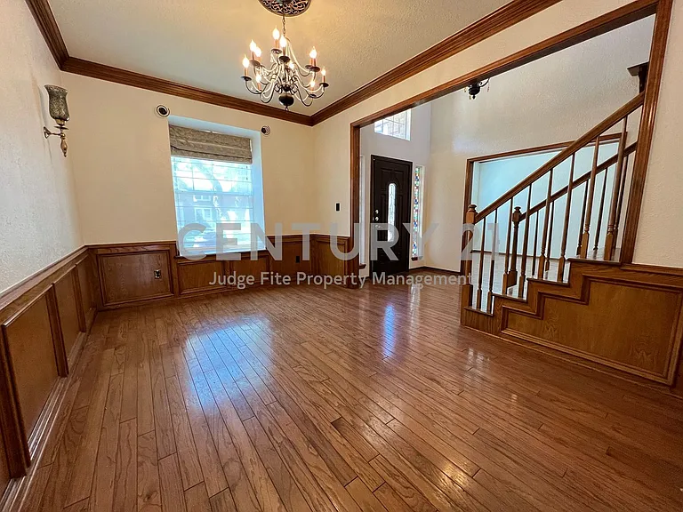3316 Camden Dr — Photo 3