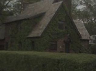 1830 Highbridge Rd, Cuyahoga Falls, OH 44223