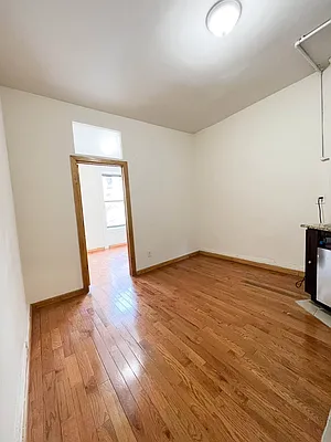 Rented by Avenues Real Estate | media 12