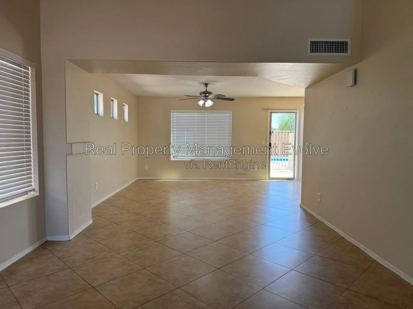 4 bed, 2.5 bath, 1446 sqft, $1,995 — Photo 3