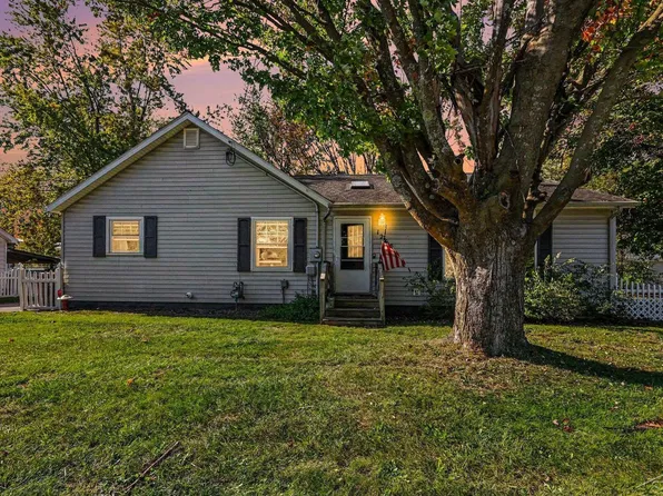 1283 Graf St, Muskegon, MI 49442