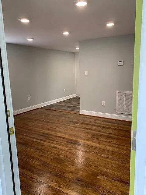 1 bed, 888 sqft, $995 — Photo 4
