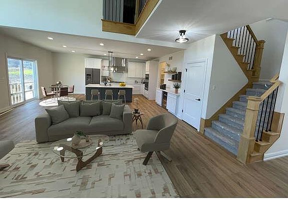 2nd image of 331 W Dawson Rd