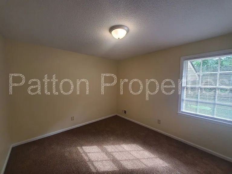 2025 Apple Valley Rd #A & B — Photo 9