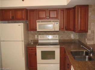 780 Meadowland Dr APT E, Naples, FL 34108