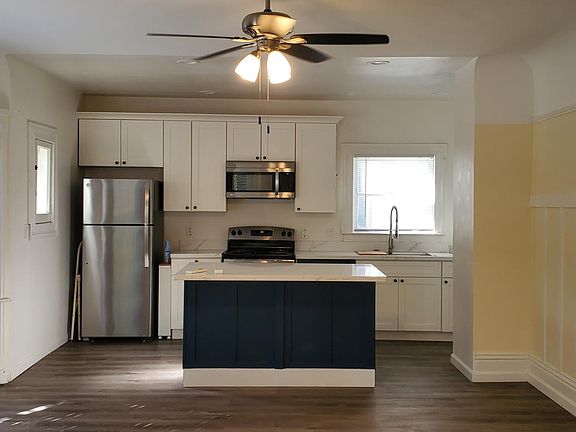 2nd image of 530 13th St