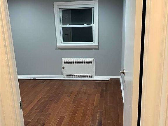 3rd image of 24 Catalpa Ave APT 2