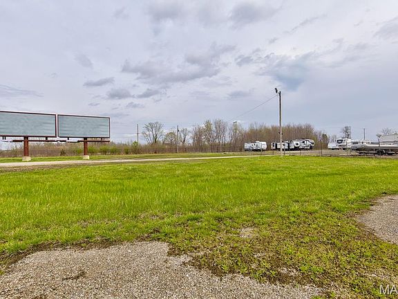 5th image of 6901 Godfrey Rd