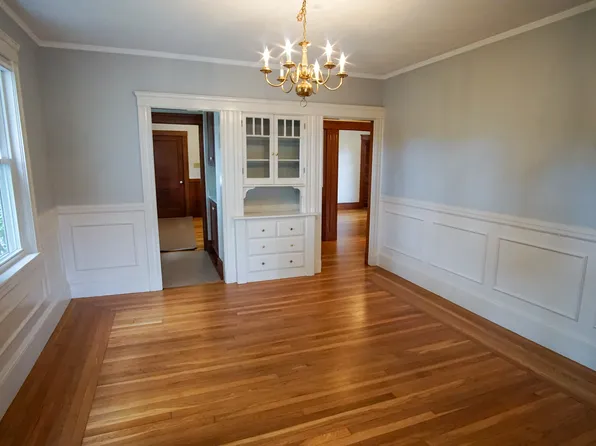 754 Massachusetts Ave #1, Lexington, MA 02420